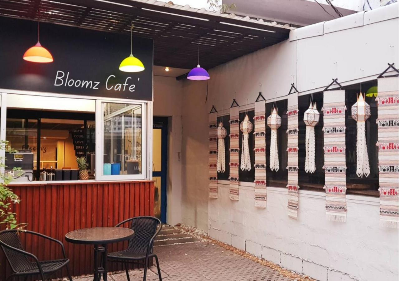 Bloomz Hostel Chiang Mai Zewnętrze zdjęcie