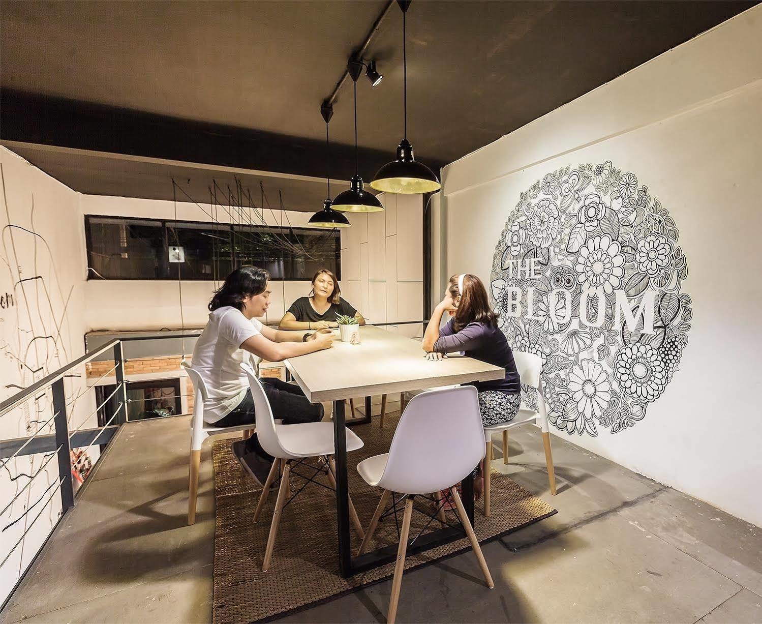 Bloomz Hostel Chiang Mai Zewnętrze zdjęcie